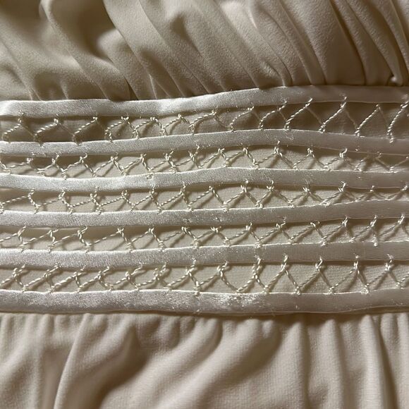 Ivy + Blu White Sleeveless V-Neck Pleated Dress SZ 8 - Picture 9 of 10